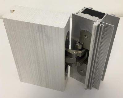 Петля скрытая для компланарных дверей, универсальная, 3D, 130x32/25 мм, 60 кг, цамак и алюминий, с 4 накладками и 4 винтами для крепления накладок, никель матовый